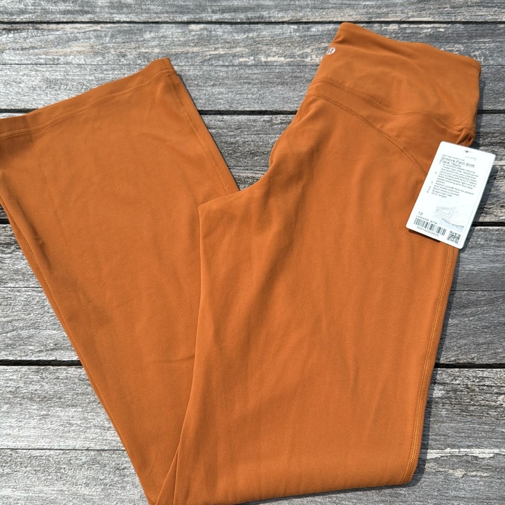 Lululemon Groove Super-High-Rise Flared Pant Nulu butternut‎ Brown size 12 NWT
